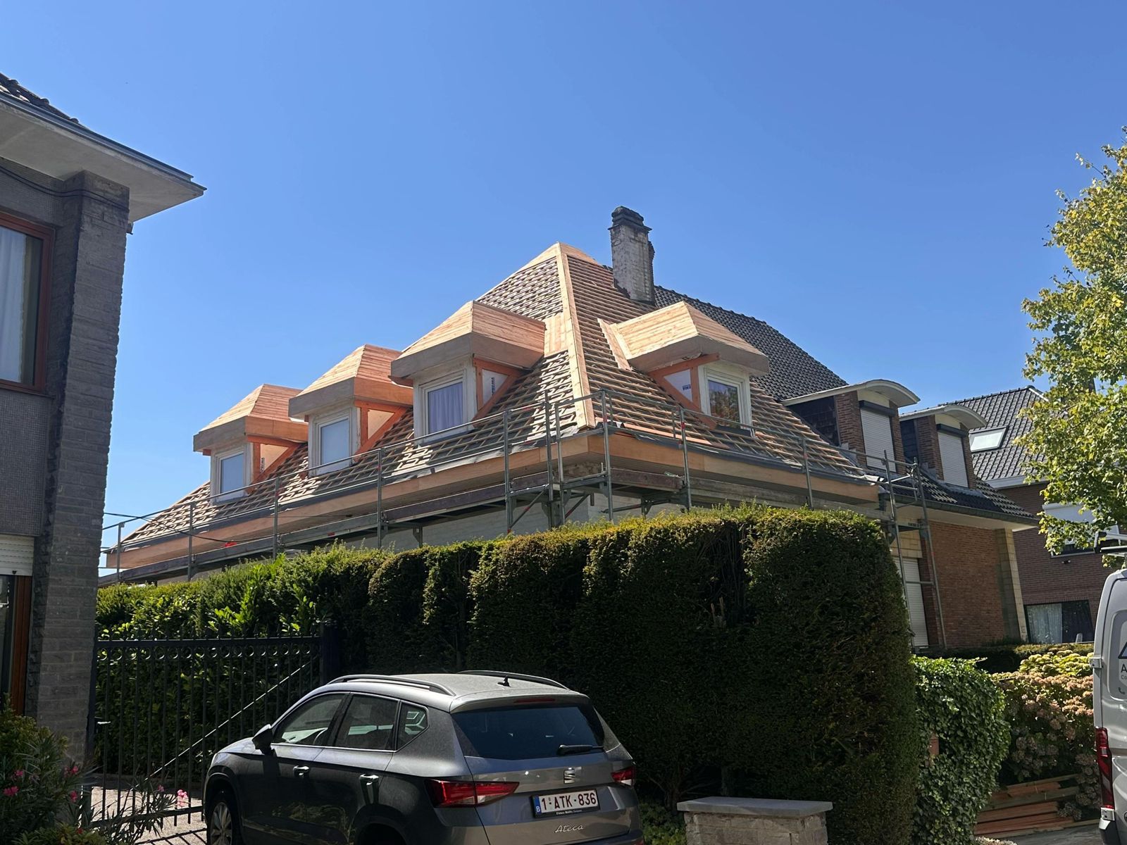 Rénovation — Toiture avec lucarnes (Alpha Toiture)
